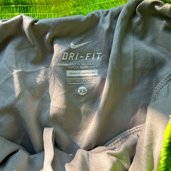 Nike DriFit shorts - Picture 2 of 4